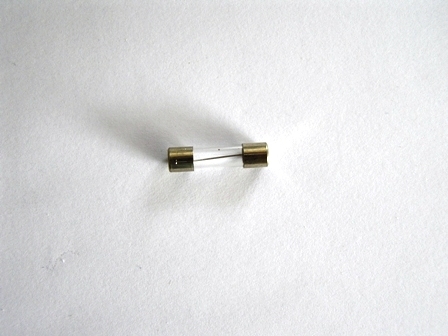 ZEKERING 10A/220V - afb. 1