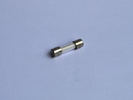 ZEKERING 8A/220V - afb. 1